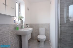 En-Suite- click for photo gallery